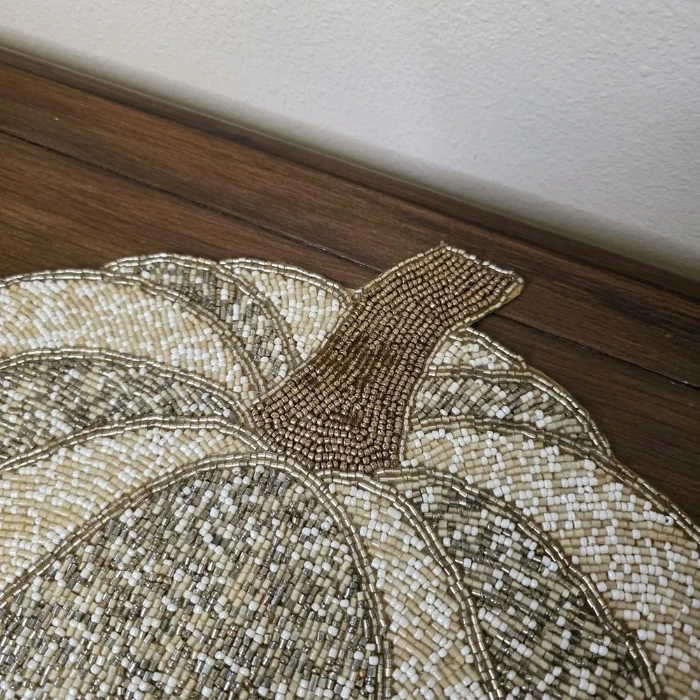 4 Bed Bath & Beyond Beaded Pumpkin Placemats Gold Ivory Fall Thanksgiving